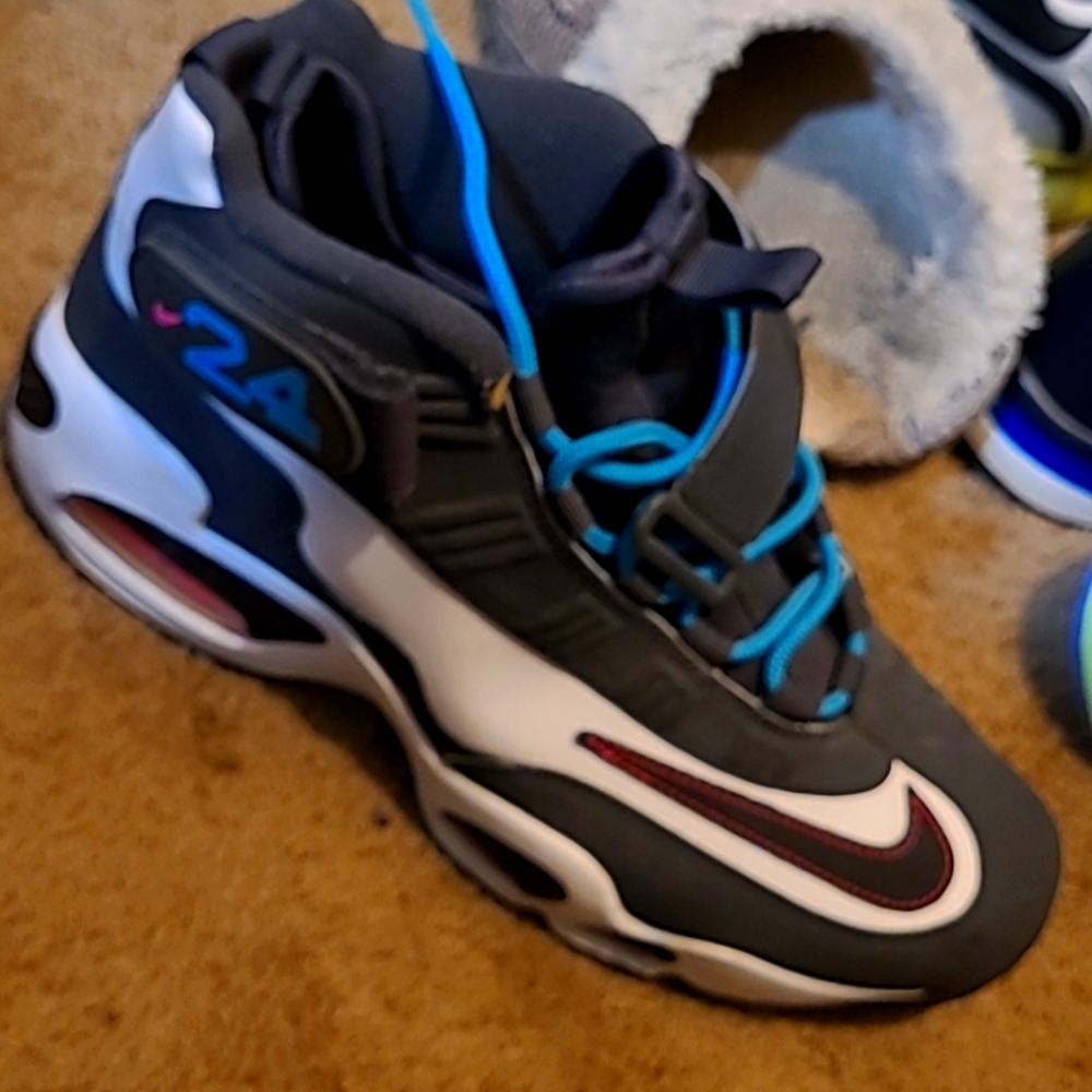 Nike Griffey sz 8.5